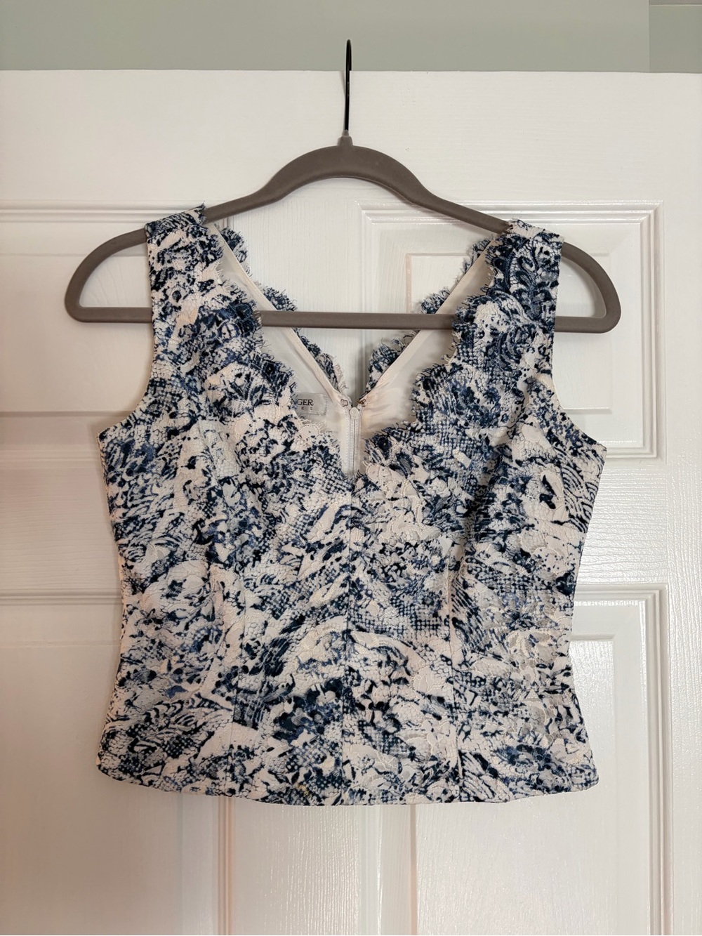 Kay Unger Navy and White Printed V-Neck Tank